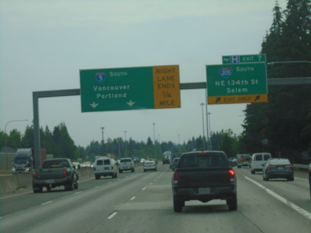 I-5 South - Exit 7