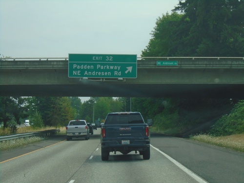 I-205 South - Exit 32