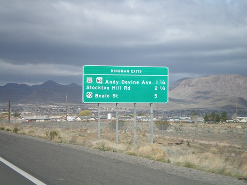 I-40 West - Kingman Exits