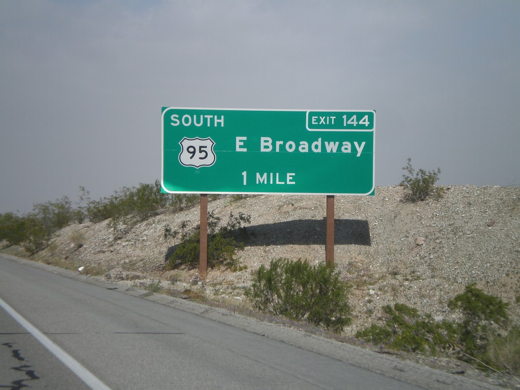 I-40 West Approaching Exit 144