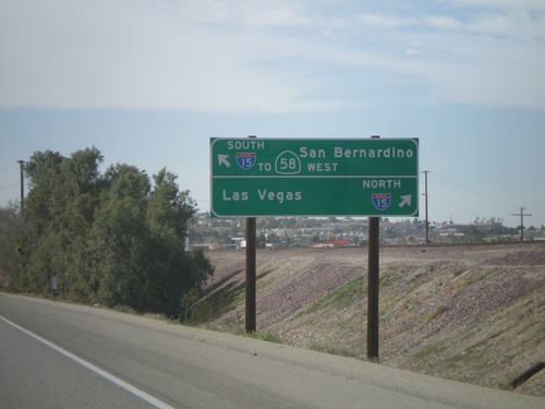 I-40 West - I-15/CA-58 Access