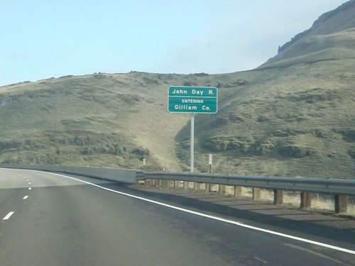 I-84 East - Entering Gilliam County