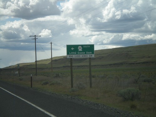 WA-260 West/WA-261 South at Split