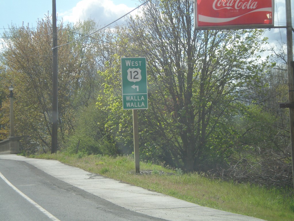 US-12 West Approaching WA-124