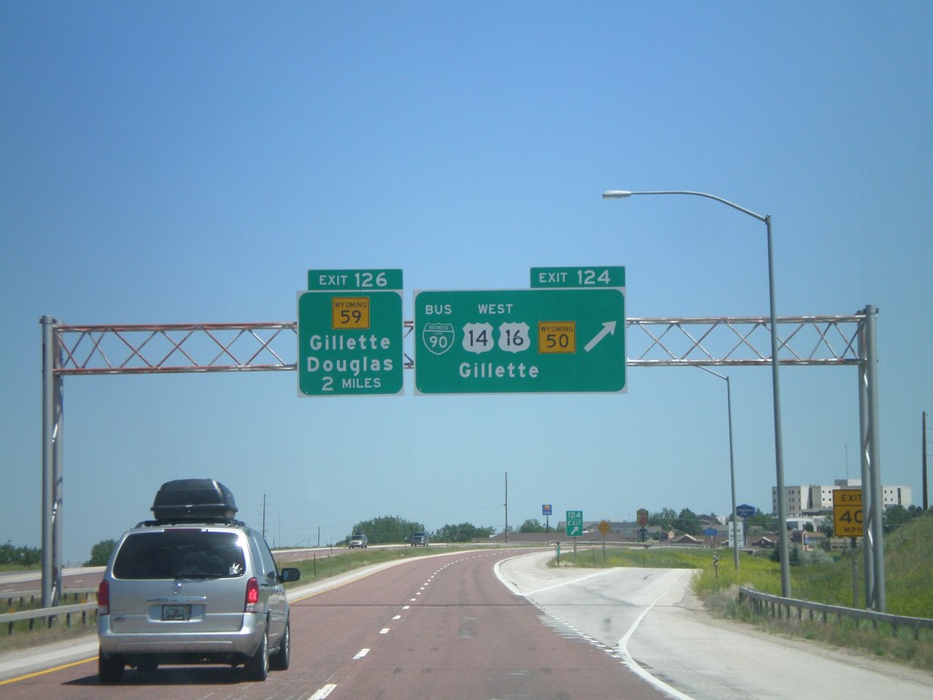 I-90 East - Exits 124 and 126