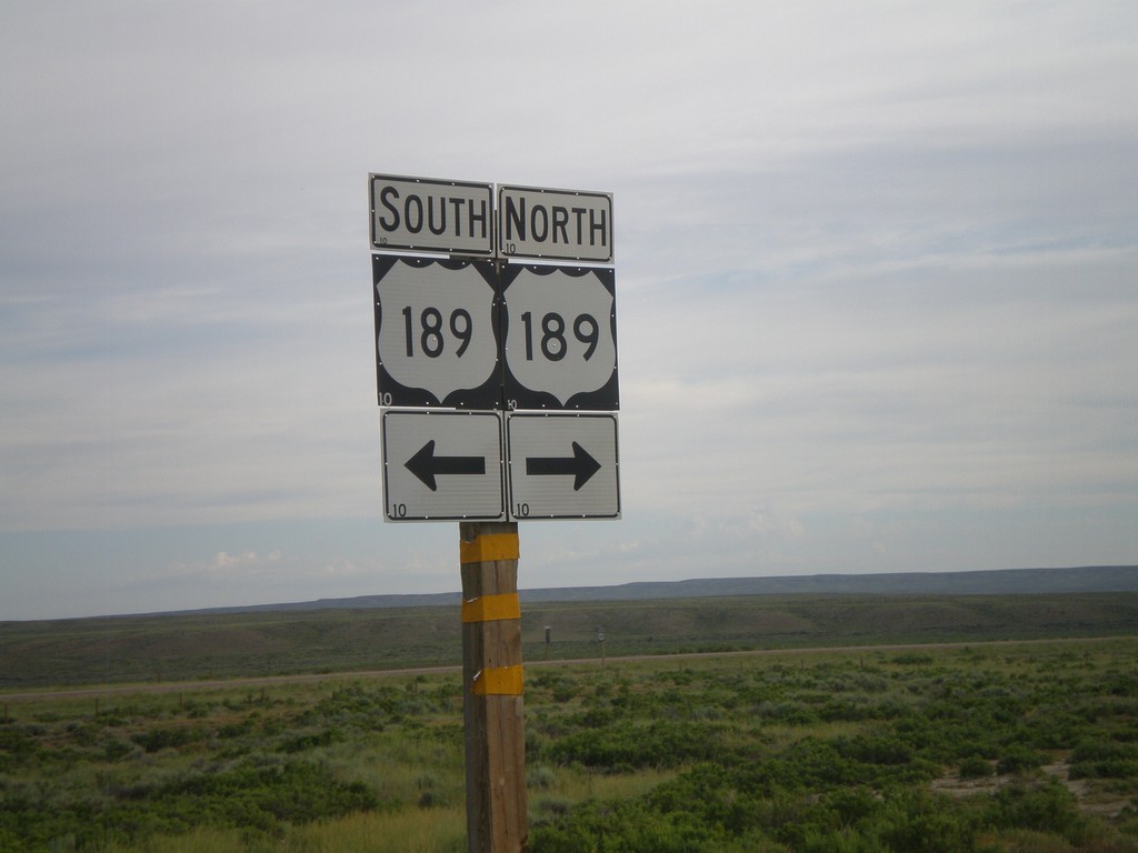 End WY-372 at US-189