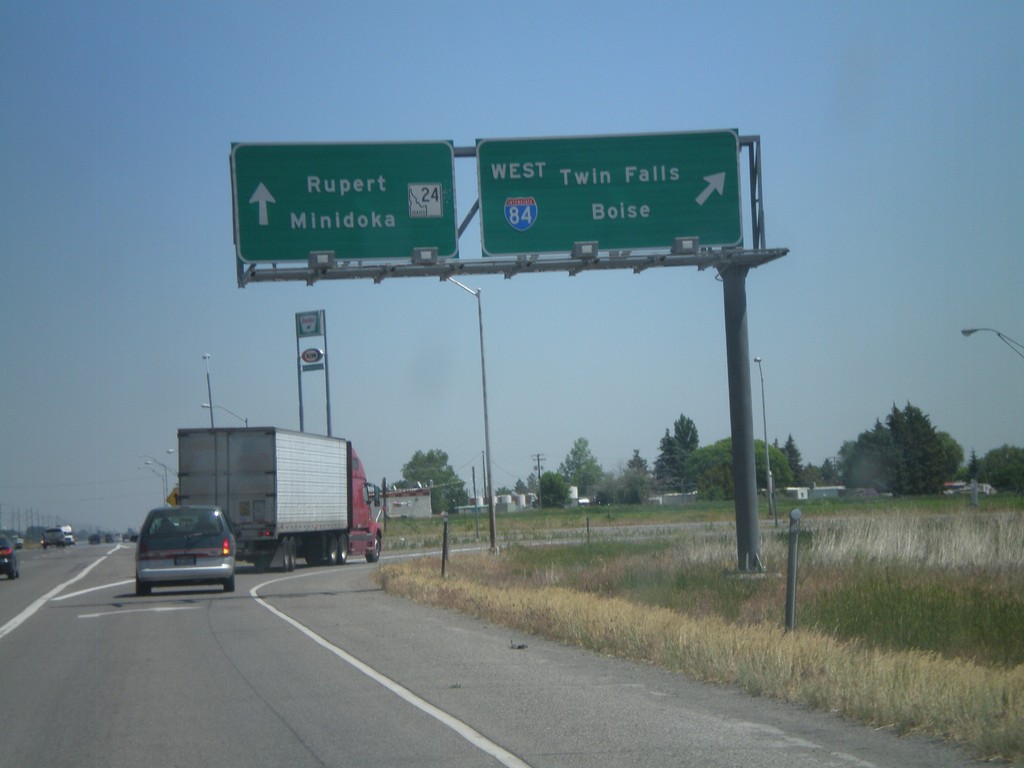 End BL-84 East at ID-24/I-84