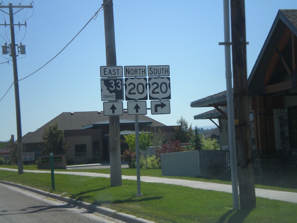 ID-33 East Approaching US-20