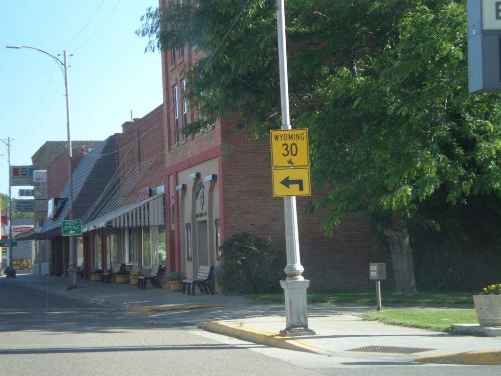 US-16/US-20 West/WY-789 North At WY-30