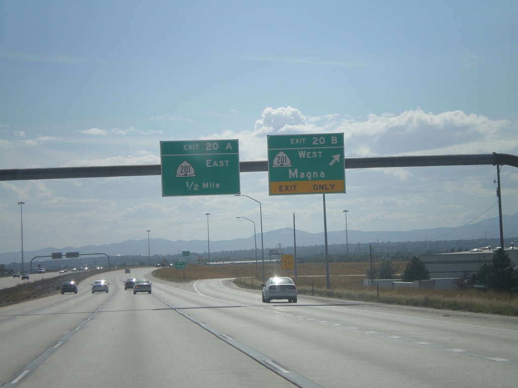 I-215 South - Exits 20B and 20A