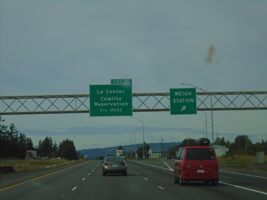 I-5 North - Exit 16 and Weigh Station