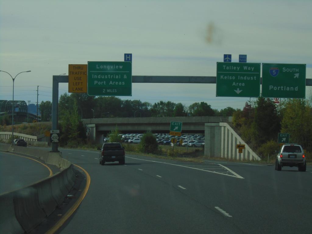 WA-432 West at I-5 South and Talley Way