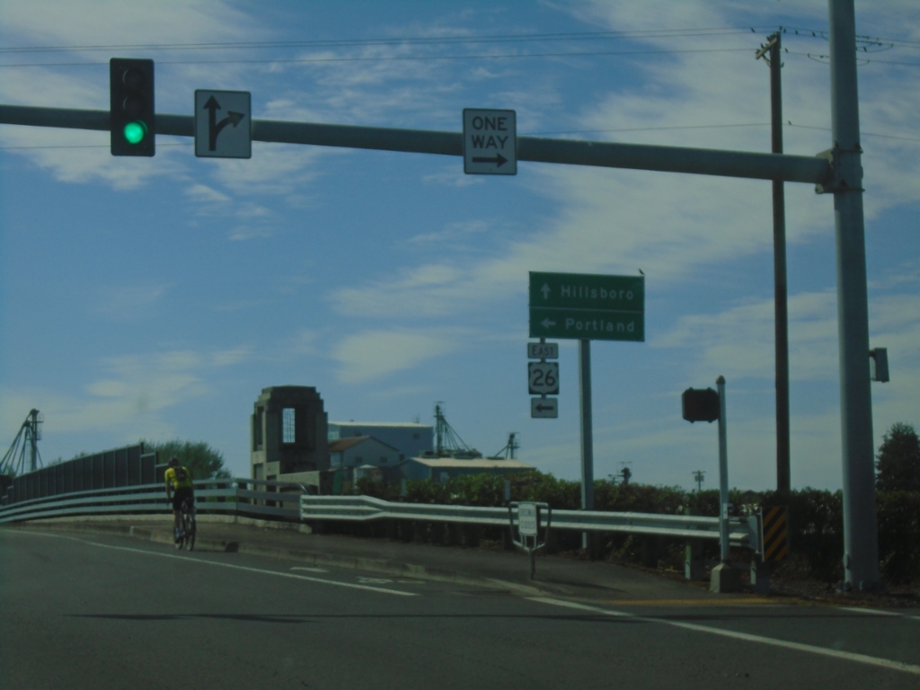 Glencoe Road South at US-26 East