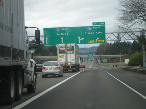 I-5 North - Exit 288