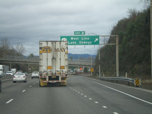 I-205 North - Exit 8