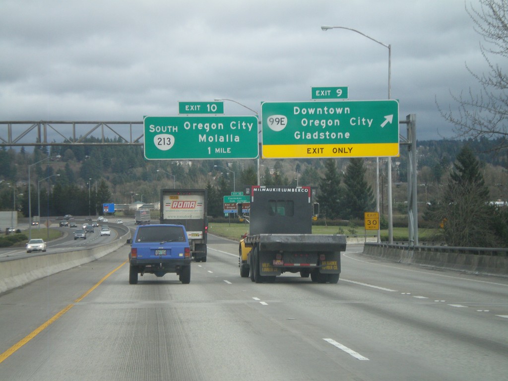 I-205 North - Exits 9 and 10