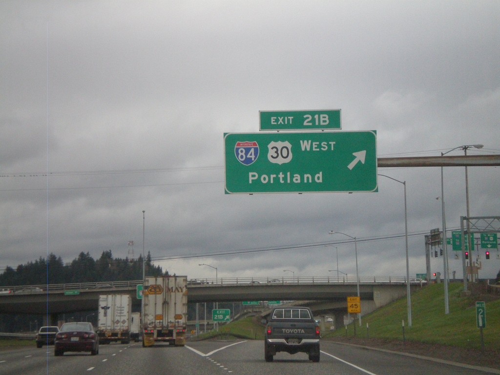 I-205 North - Exit 21B