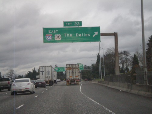 I-205 North - Exit 22