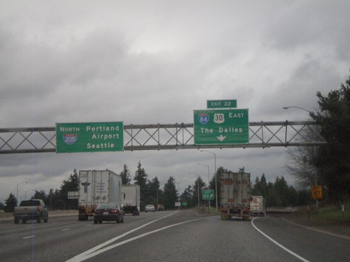 I-205 North - Exit 22