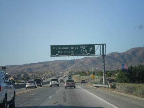 CA-14 South/CA-138 East - Exit 35