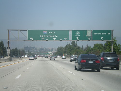 I-405 North - Exits 70 and 71A