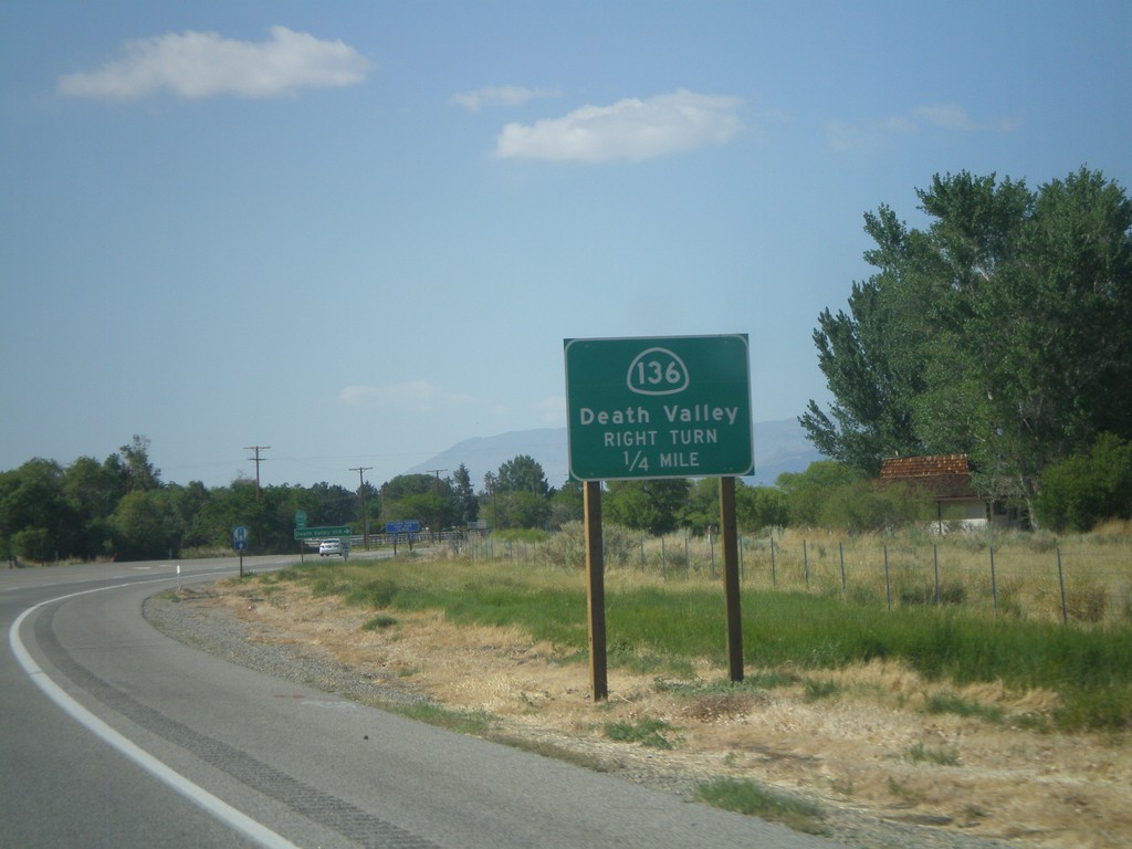 US-395 North Approaching CA-136