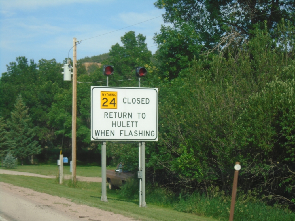 WY-24 East - Return To Hulett When Flashing