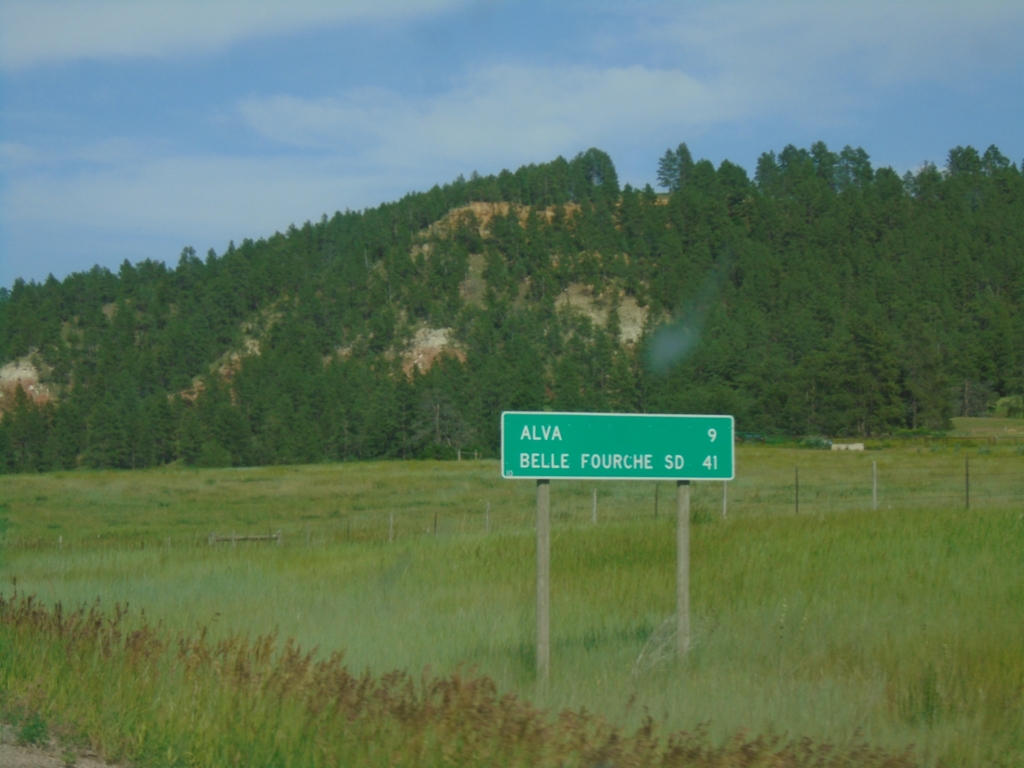 WY-24 - Distance Marker