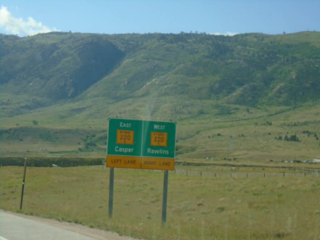 End WY-257 South at WY-220