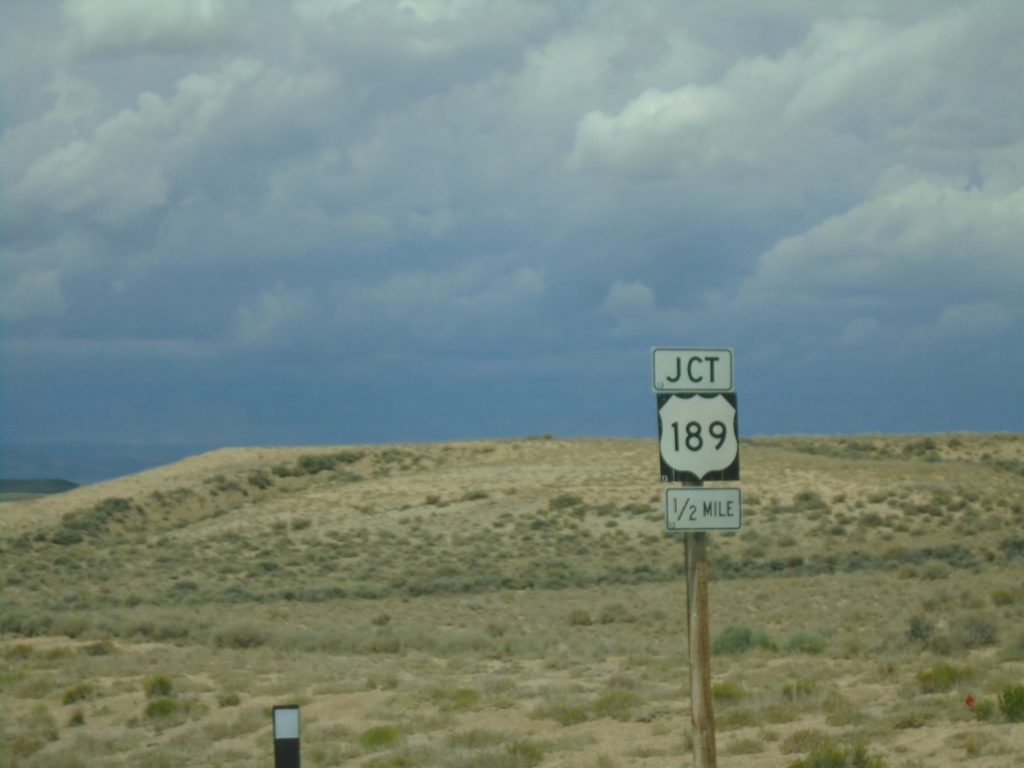 WY-372 West Approaching US-189