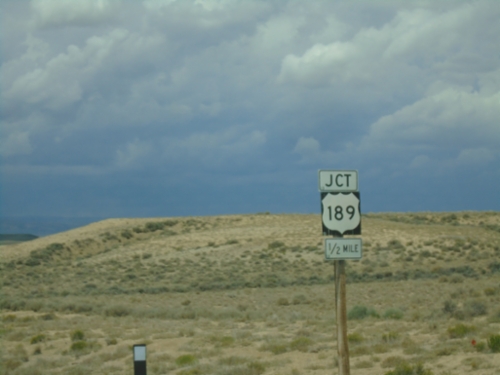 WY-372 West Approaching US-189