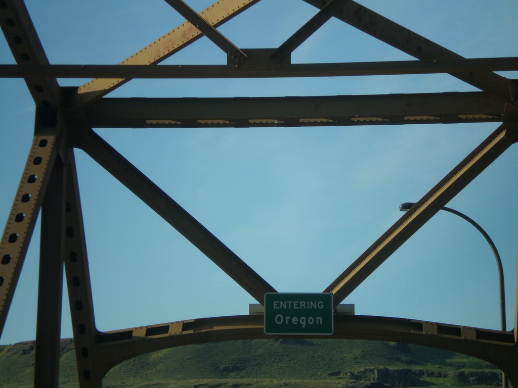 US-97 South - Entering Oregon