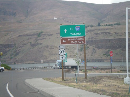 US-97 North at I-84 Frontage Road