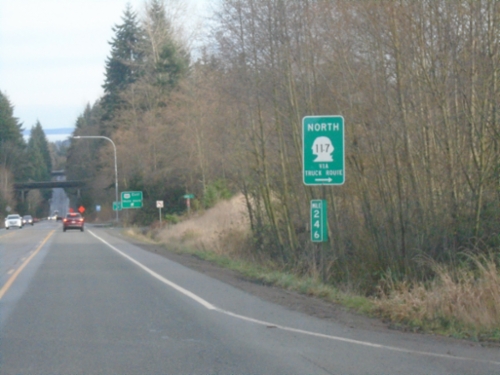 US-101 East Approaching WA-117 North