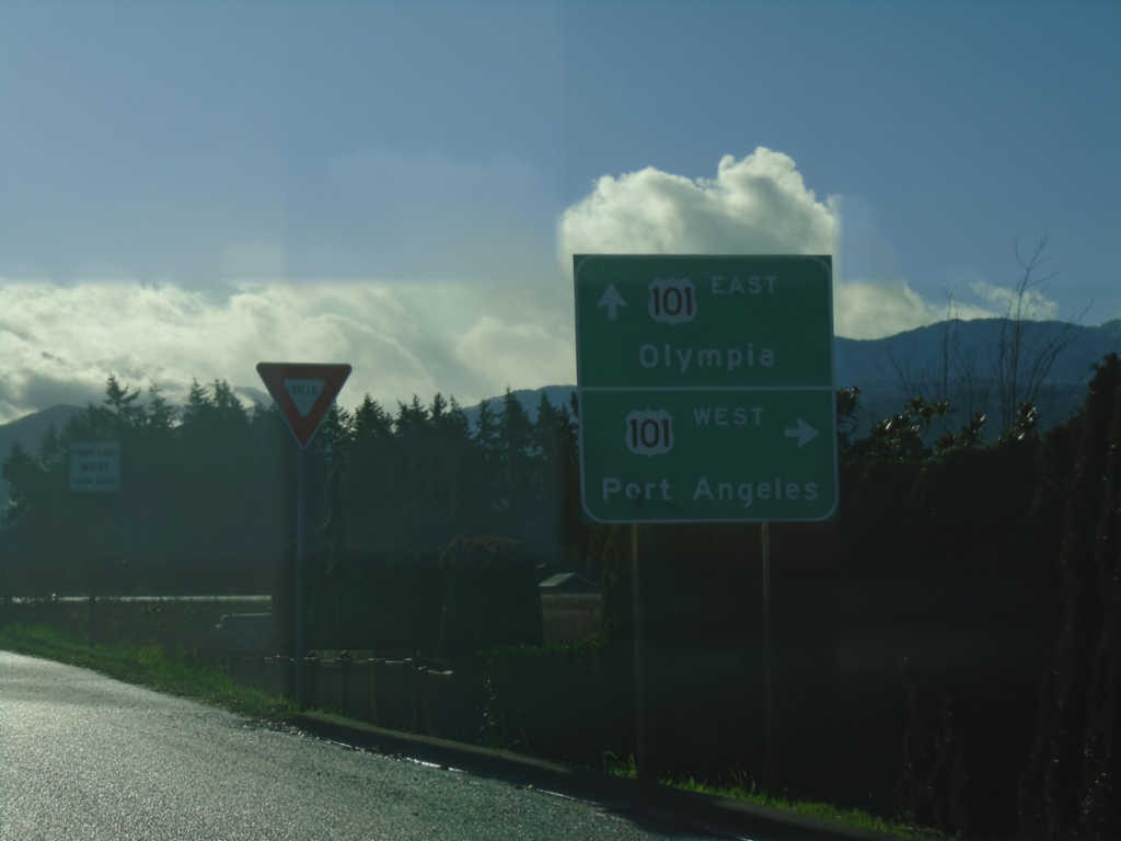 River Road South at US-101
