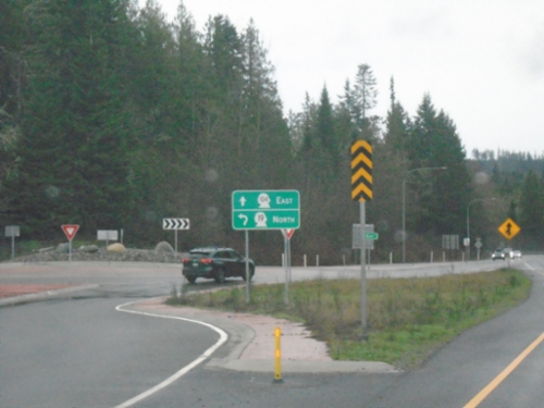WA-104 East at WA-19 North Roundabout