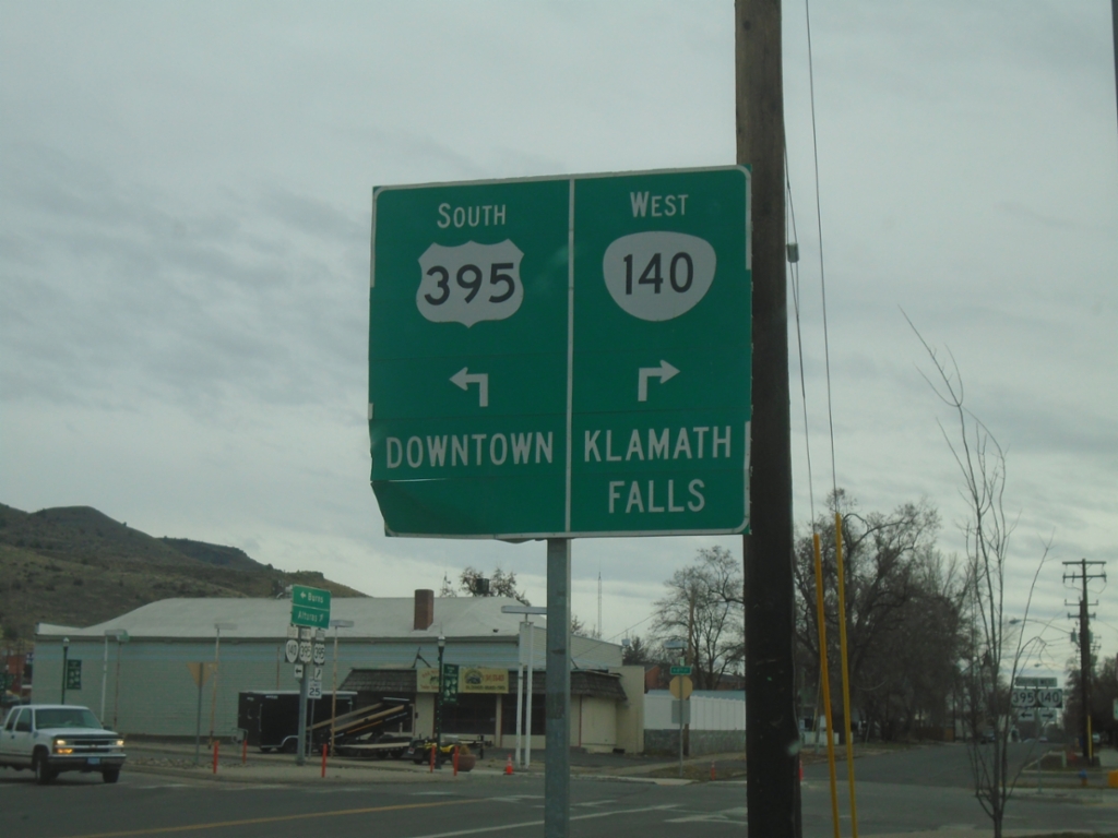 US-395 South/OR-140 West at US-395/OR-140 Split