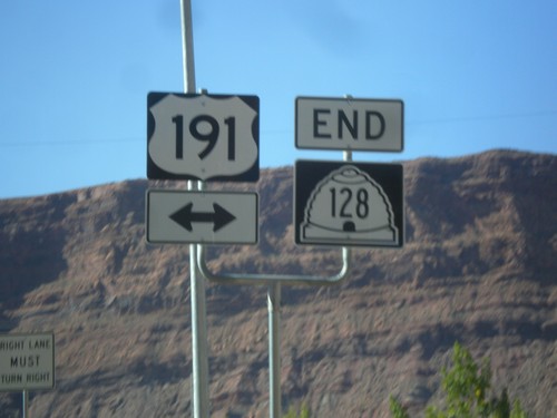 End UT-128 East at US-191