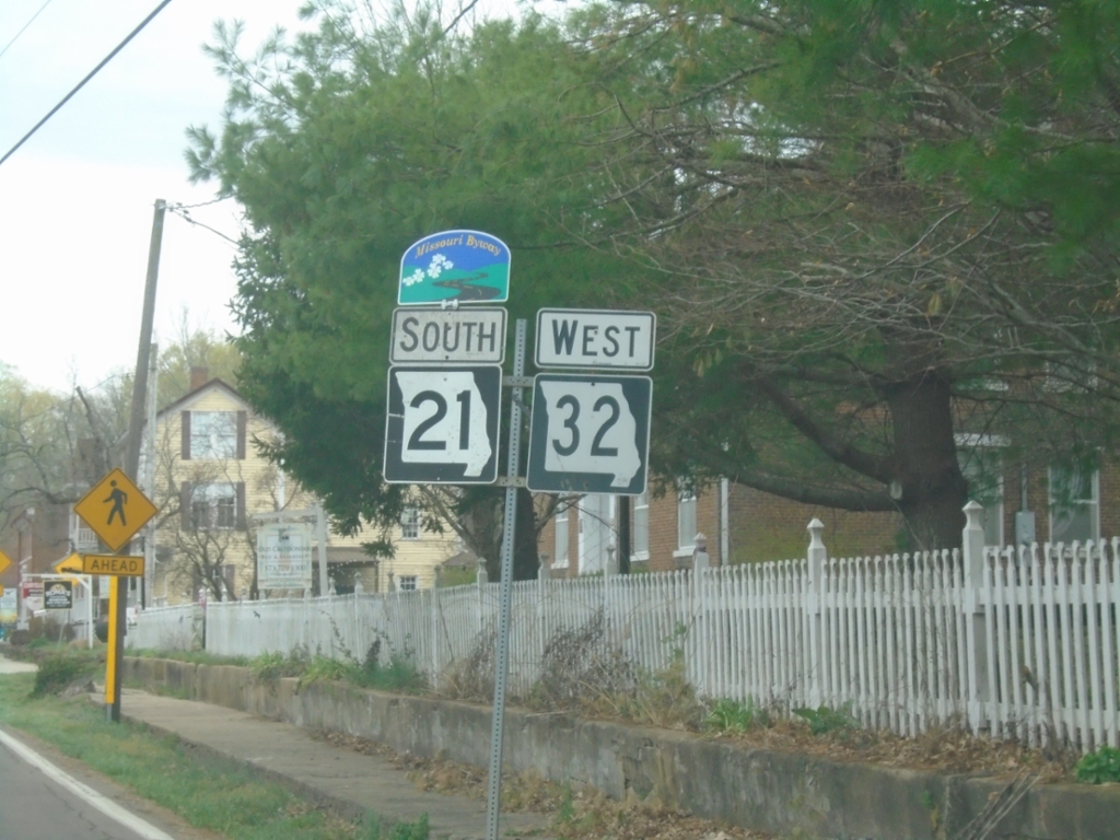 MO-21 South/MO-32 West - Caledonia