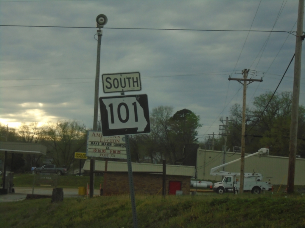 MO-101 South - Bakersfield