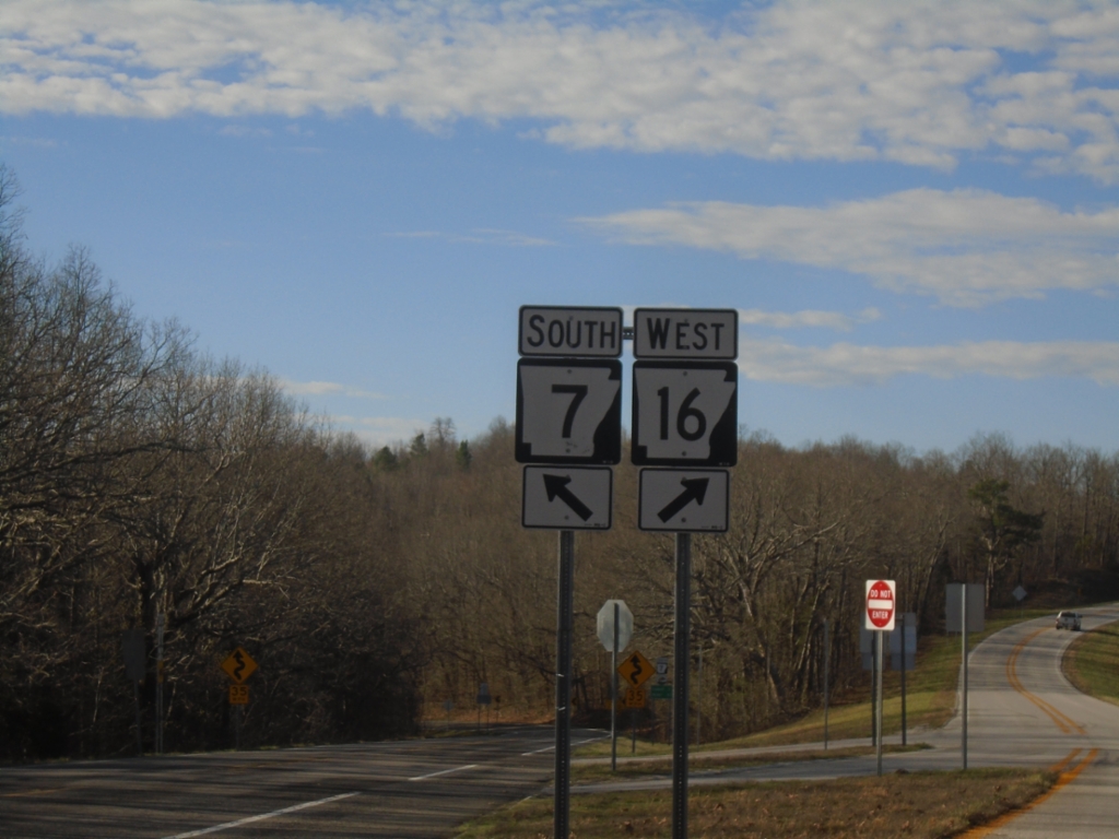 AR-7 South at AR-16 West