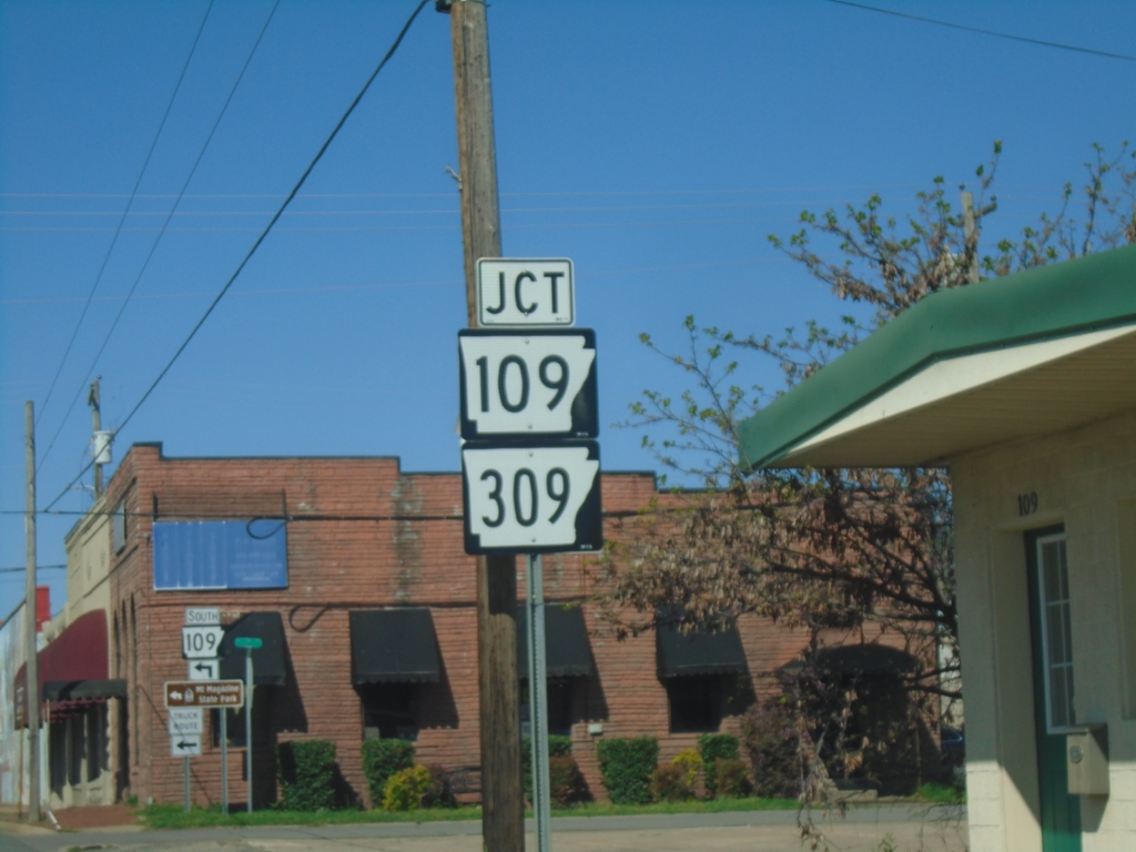 AR-22 West Approaching AR-109/AR-309