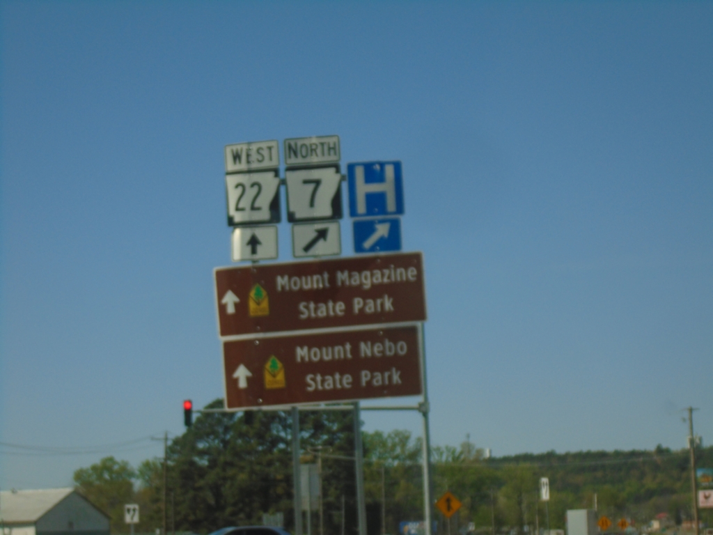 AR-7 North/AR-22 West Split