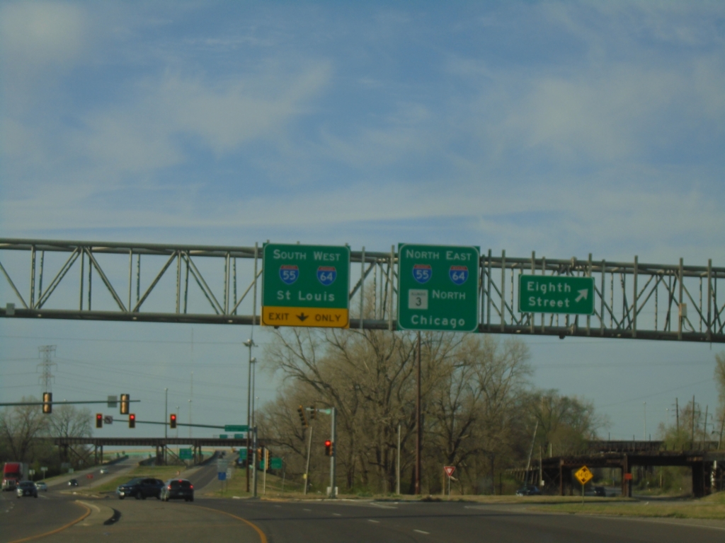 IL-3 North at Eight St - Approaching I-55/I-64