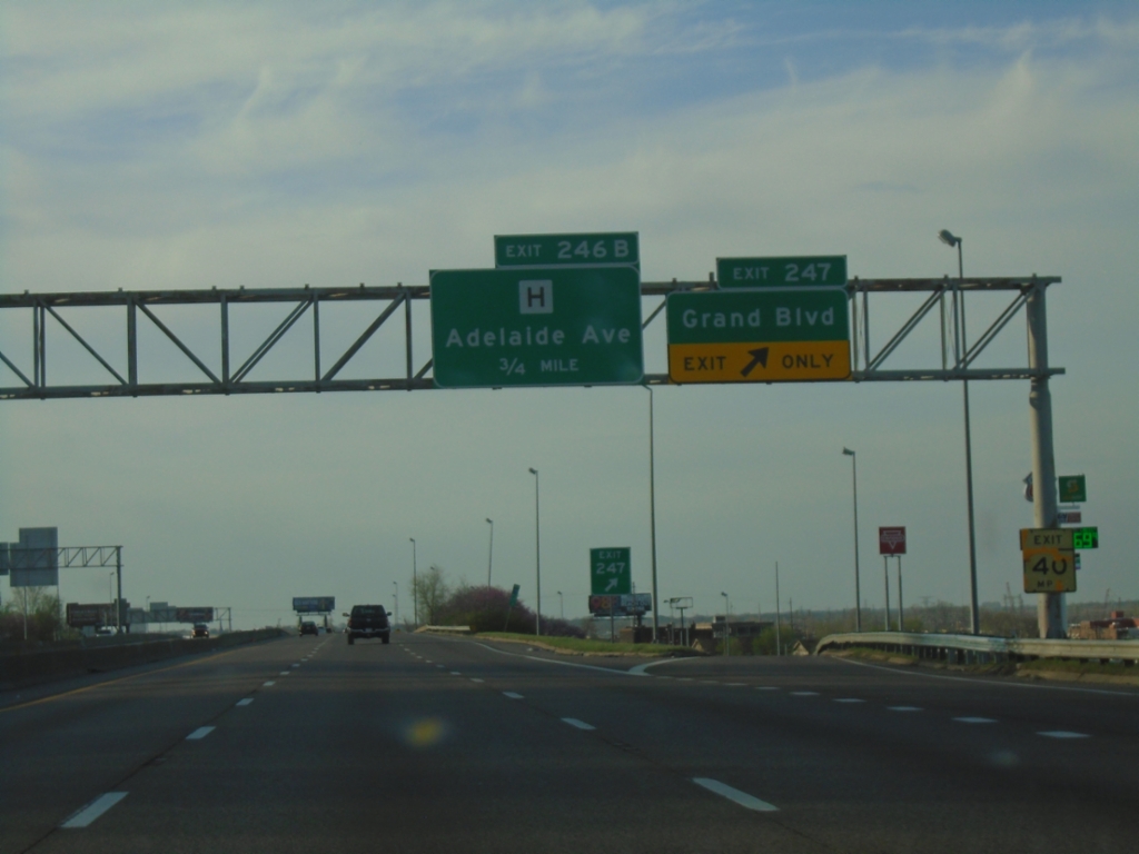 I-70 West - Exits 247 and 246B