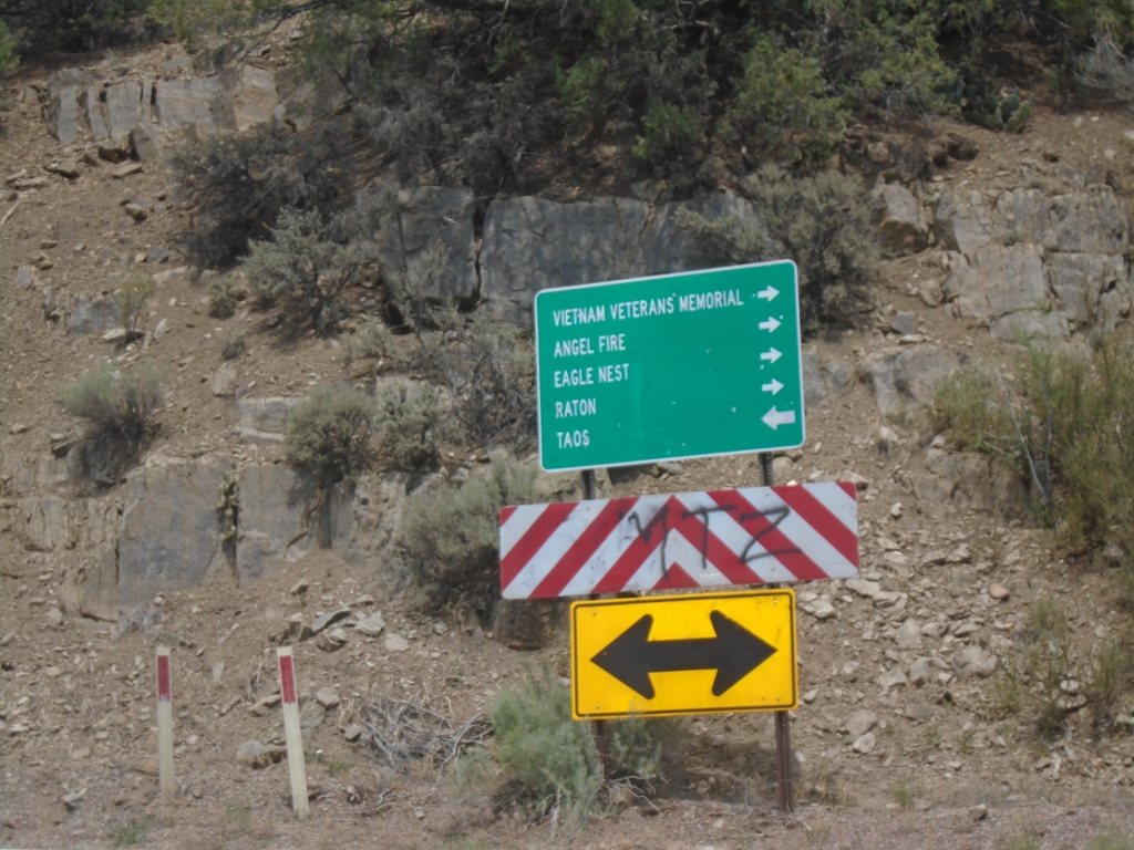 End NM-585 at US-64