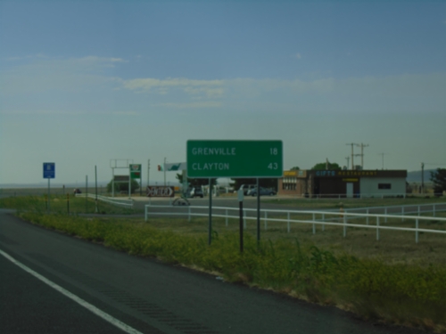 US-64 East/US-87 South - Distance Marker
