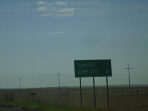 US-64 East/US-87 South - Distance Marker