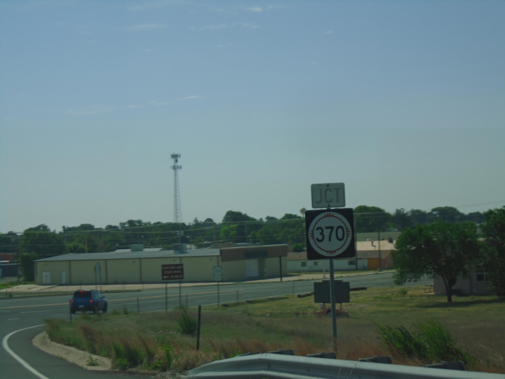 US-64 East/US-87 South Approaching NM-370