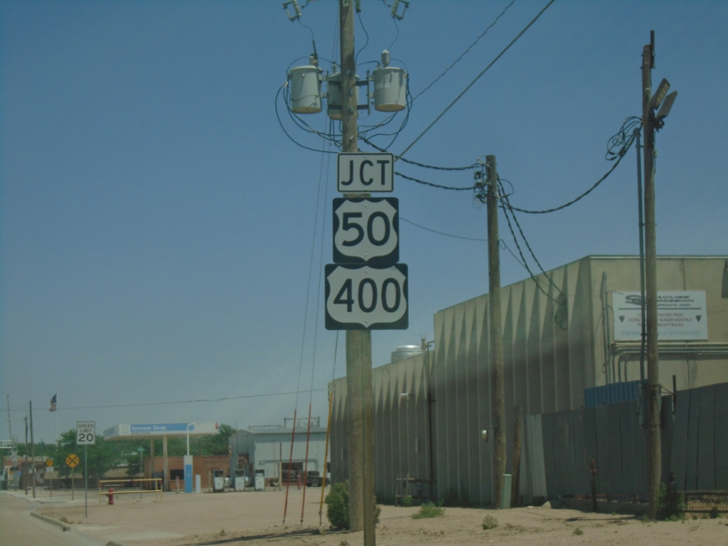 KS-27 North approaching US-50/US-400